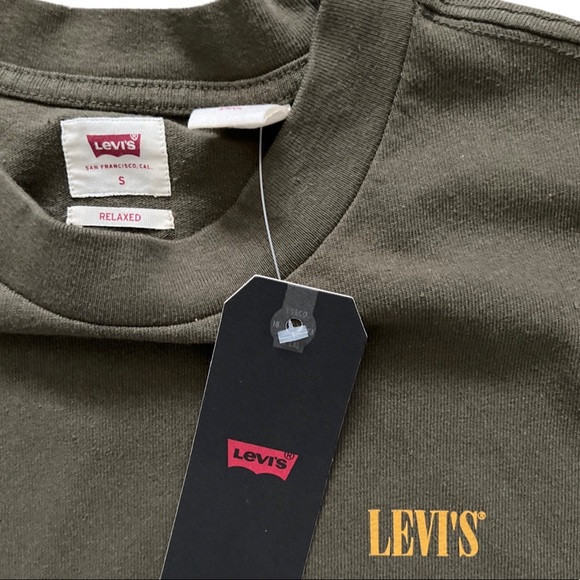 Levi’s Japan Premium Relaxed Fit Logo Tee - Picture 4 of 13